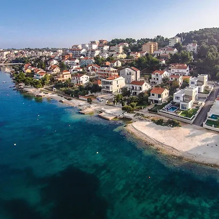 Gorgeous Apartment In Okrug Gornji With Wifi Appartement Trogir