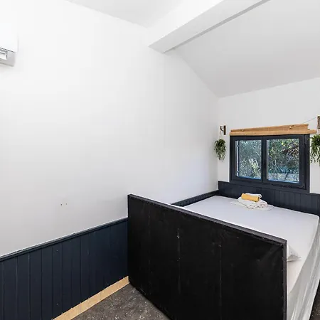 Cozy In Okrug Gornji Διαμέρισμα Τρογκίρ