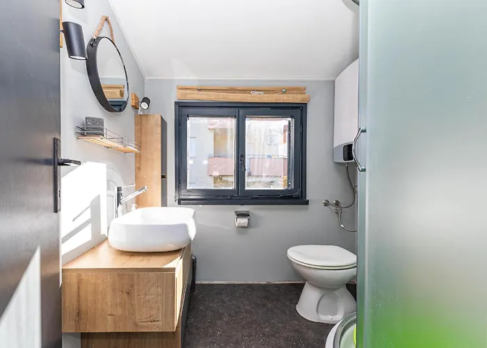 Apartmán Cozy In Okrug Gornji